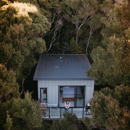 Treehouse Hideaway At Rekindle Tree Houses Opua Kültér fotó